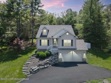 Lake Home For Sale in East Stroudsburg, Pennsylvania