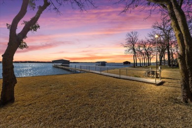 Enchanting Water Front Home! - Lake Home For Sale in East Tawakoni, Texas