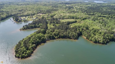 Owned by same family for over 100 years - old home place and - Lake Acreage For Sale in Hartwell, Georgia