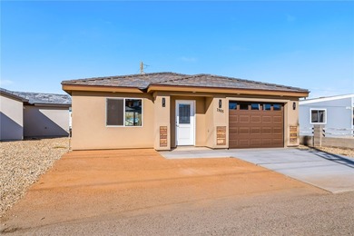 Stunning new construction in Bullhead City offering modern