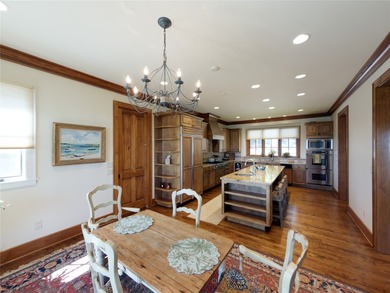 NEW LISTING! Voluminous views and privacy from this LIKE NEW - photo 19