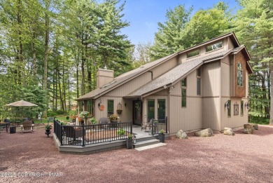 Lake Home For Sale in Blakeslee, Pennsylvania