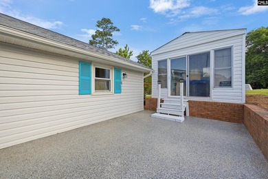 Discover this charming 1982 ranch-style Lake Murray bungalow - photo 9