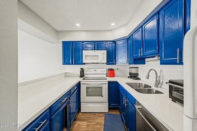 Seize the chance to own this end-unit townhome in Dobson Glen - photo 2