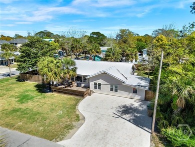 Welcome Home to this newly remodeled 8Bd / 5Ba home located on - photo 4