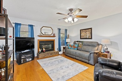 Discover easy lake living in this beautifully maintained - photo 6