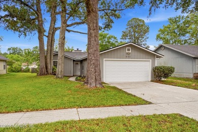 Located in the community of Oceanway Manor, (no HOA) this is - photo 6