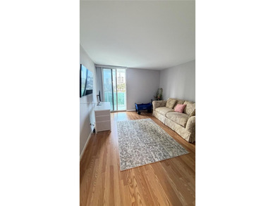 Beautiful 2 bedroom / 2 bathroom unit at Arlen House East