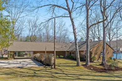 Lake Home For Sale in Crossville, Tennessee