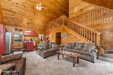 This charming 3-bedroom, 3-bathroom log cabin offers 1,310 sq ft - photo 9