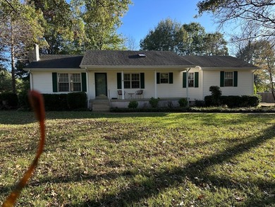 MAKE THIS YOUR HOME, THREE BEDROOM TWO BATHS ON 3.6 BEAUTIFUL - photo 2