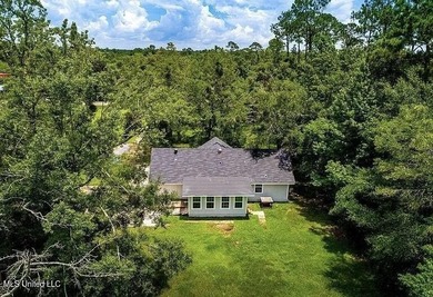 Welcome to 6535 Lakeshore Drive, where comfort and location come - photo 9
