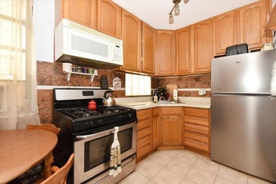 Nestled in the vibrant heart of Astoria, this stunning 1-bedroom - photo 9