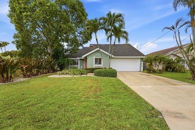 Welcome to this charming single-story residence in North Palm - photo 2