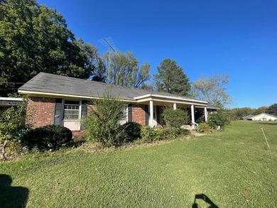 (private lake, pond, creek) Home Sale Pending in Paris Tennessee