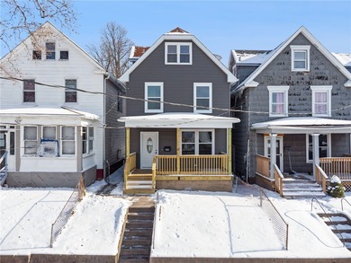 Allegheny River Home For Sale in New Kensington Pennsylvania