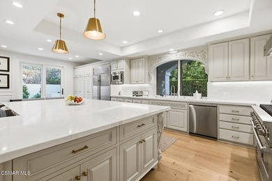 Absolutely striking transitional Mediterranean with a prime - photo 11