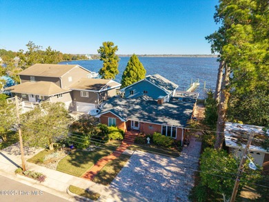 Neuse River Home For Sale in New Bern North Carolina