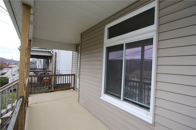SPACIOUS House w/ 2 additional bedrooms on 3rd floor! Very - photo 27
