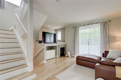 Fantastic purchase opportunity on this beautiful 2-bedroom plus - photo 2