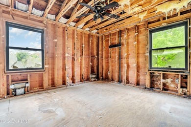 Endless potential in this 4-bedroom, 1.5-bath home offering a - photo 15