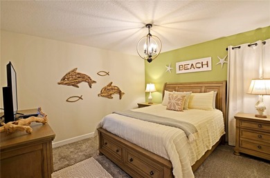 Lake Front short team Vacation home Experience luxury living in - photo 16