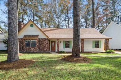 Lake Pontchartrain Home For Sale in Mandeville Louisiana