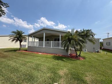 2010 Manufactured Home | 2 Bed + Den | 2 Bath | 1,508 Sq. Ft - photo 2
