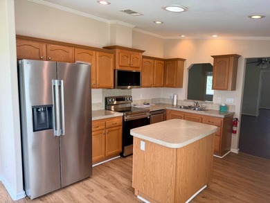 2010 Manufactured Home | 2 Bed + Den | 2 Bath | 1,508 Sq. Ft - photo 4
