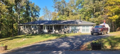 Lake Barkley Home For Sale in Dover Tennessee
