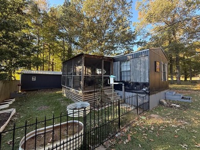 Kentucky Lake Home Active Under Contract in Springville Tennessee