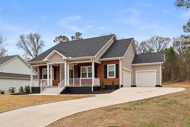 Lake Greenwood Home For Sale in Greenwood South Carolina