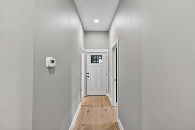 New gorgeous, custom home in Lost Bridge Village! Built in 2026 - photo 34