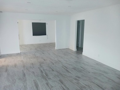 Fall in love with this charming, completely remodeled 2-bedroom - photo 7