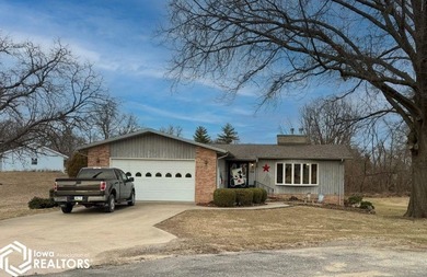 Mississippi River - Des Moines County Home Active Under Contract in Burlington Iowa