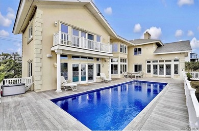 Exquisite Oceanfront Masterpiece! Indulge in the epitome of - photo 3