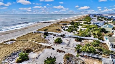 Exquisite Oceanfront Masterpiece! Indulge in the epitome of - photo 5