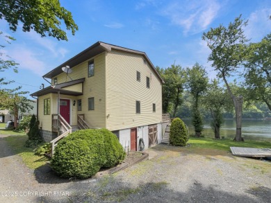 Lake Home Sale Pending in Mount Bethel, Pennsylvania