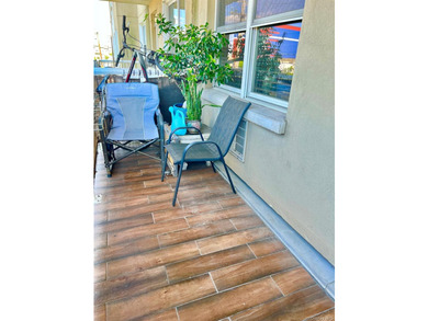 Beautiful 2 Bedroom Condo Just Steps To The Beach. Renovated - photo 12