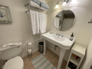 Newly refreshed top floor unit with fabulous intracoastal views - photo 12