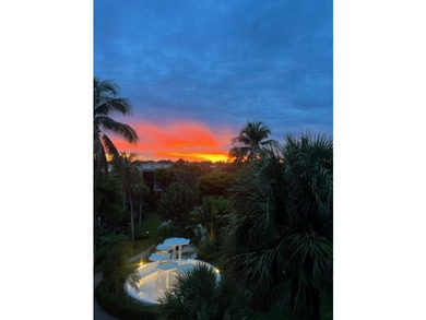 Newly refreshed top floor unit with fabulous intracoastal views - photo 18