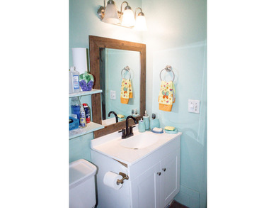 SPECTACULAR SINGLE FAMILY HOME WITH NO HOA located in the heart - photo 22