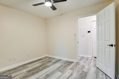 Beautifully renovated 3-bedroom, 2-bath brick ranch on nearly - photo 23