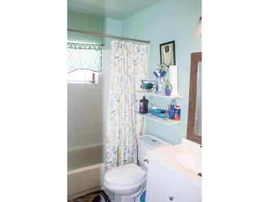 SPECTACULAR SINGLE FAMILY HOME WITH NO HOA located in the heart - photo 23