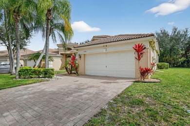 Welcome to this beautiful townhome in the highly desirable - photo 3