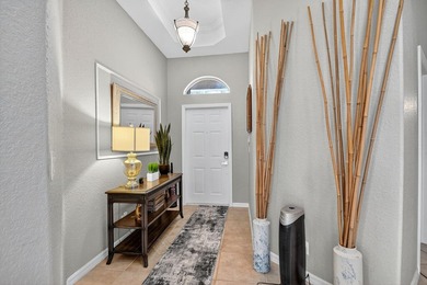 Welcome to this beautiful townhome in the highly desirable - photo 5