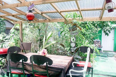 SPECTACULAR SINGLE FAMILY HOME WITH NO HOA located in the heart - photo 29