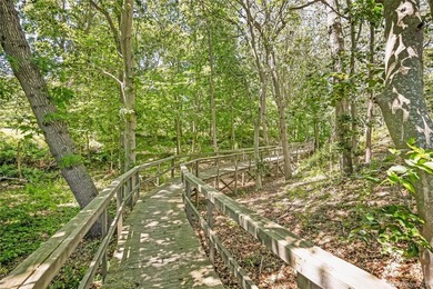 Enjoy breathtaking views of the Long Island Sound from this well - photo 34