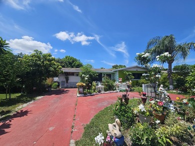 SPECTACULAR SINGLE FAMILY HOME WITH NO HOA located in the heart - photo 37