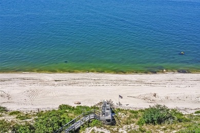 Enjoy breathtaking views of the Long Island Sound from this well - photo 38